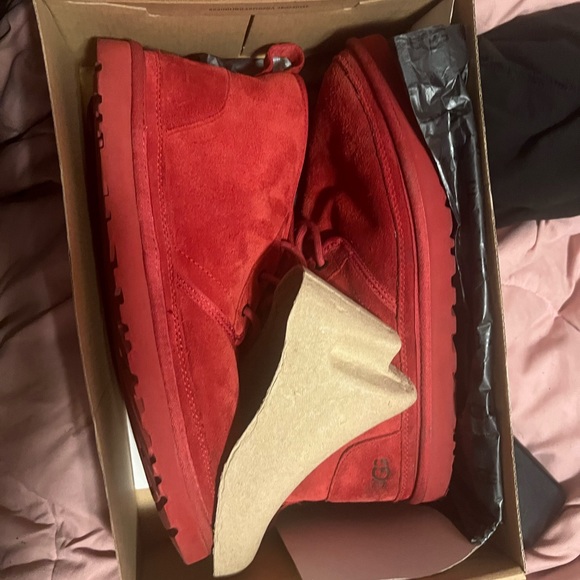 Red men ugg boots - Picture 3 of 6